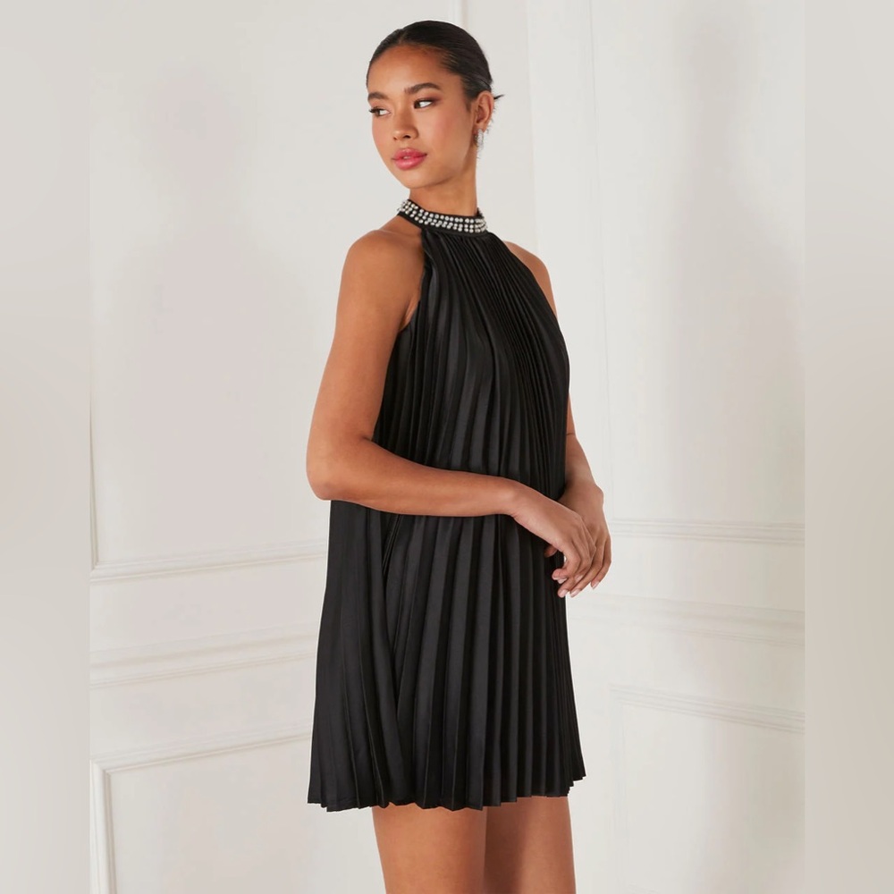 NWT Vici Birdie Pleated Embellished Halter Dress size Small